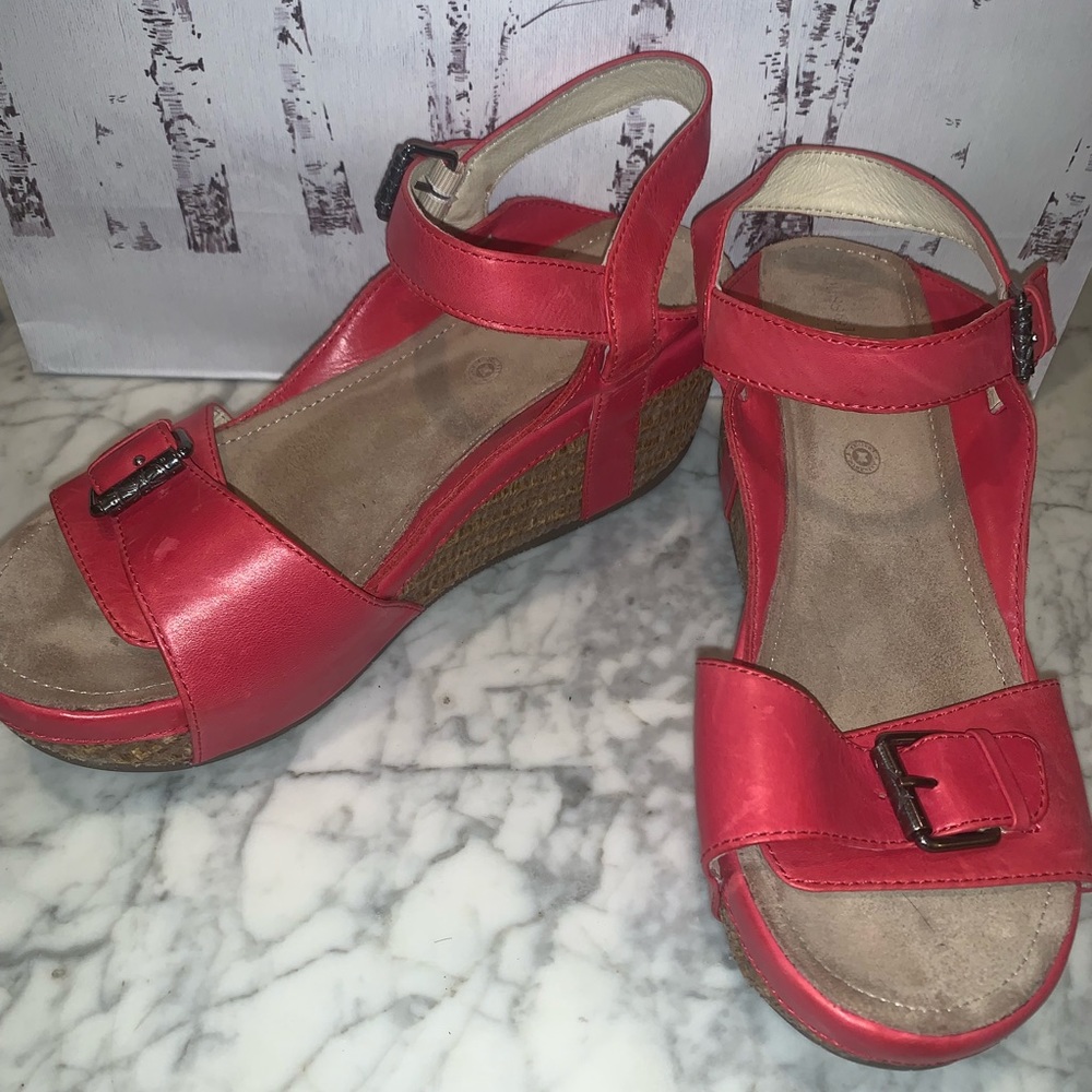 Bussola Formentera Buckle Wedge Sandals (Red)